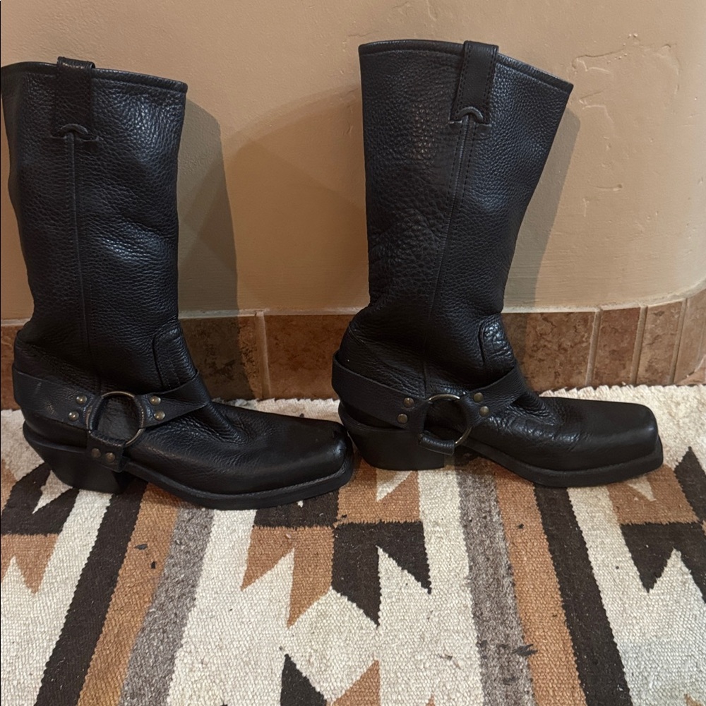 Black Leather Western Boots